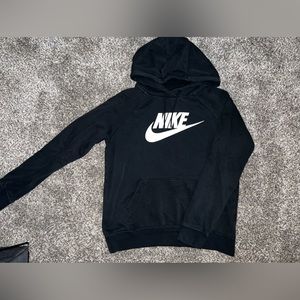 Black Nike sweatshirt